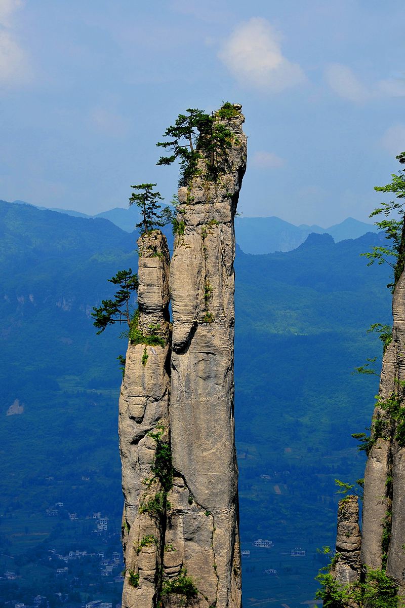 断崖絶壁、深い谷、そびえ立つ奇峰群、雄大な景色が広がる恩施大峡谷(2回目)(李さん特別編)