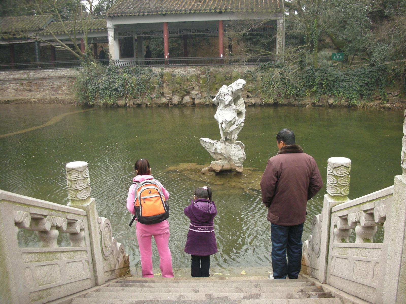 2000年ほど前は錫(スズ)の産地だったが、今は錫がない無錫(その2..無錫を代表する観光地である太湖)