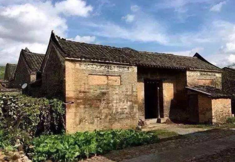 羅城ムーラオ族自治県で多く生活しているムーラオ族(李さん特別編)