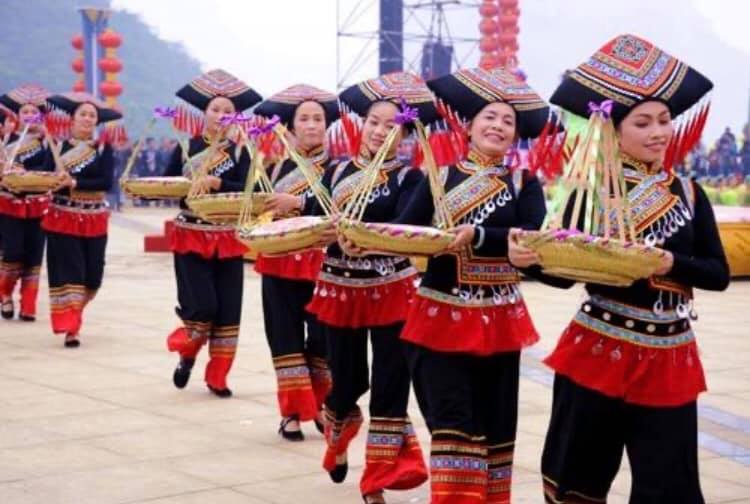 羅城ムーラオ族自治県で多く生活しているムーラオ族(李さん特別編)