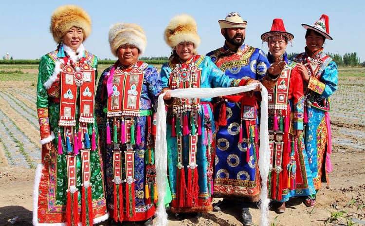 中国北西部・甘粛省の粛南ユグル族自治県を中心に生活している裕固族(以下、ユグル族)(何さん特別編)