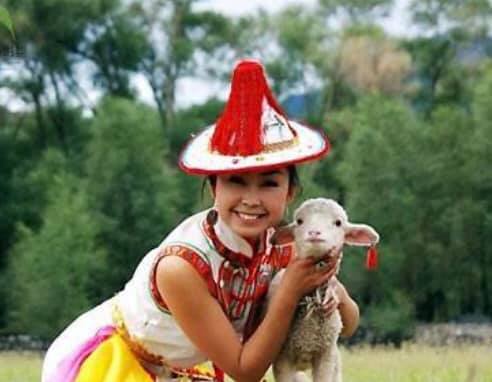 中国北西部・甘粛省の粛南ユグル族自治県を中心に生活している裕固族(以下、ユグル族)(何さん特別編)