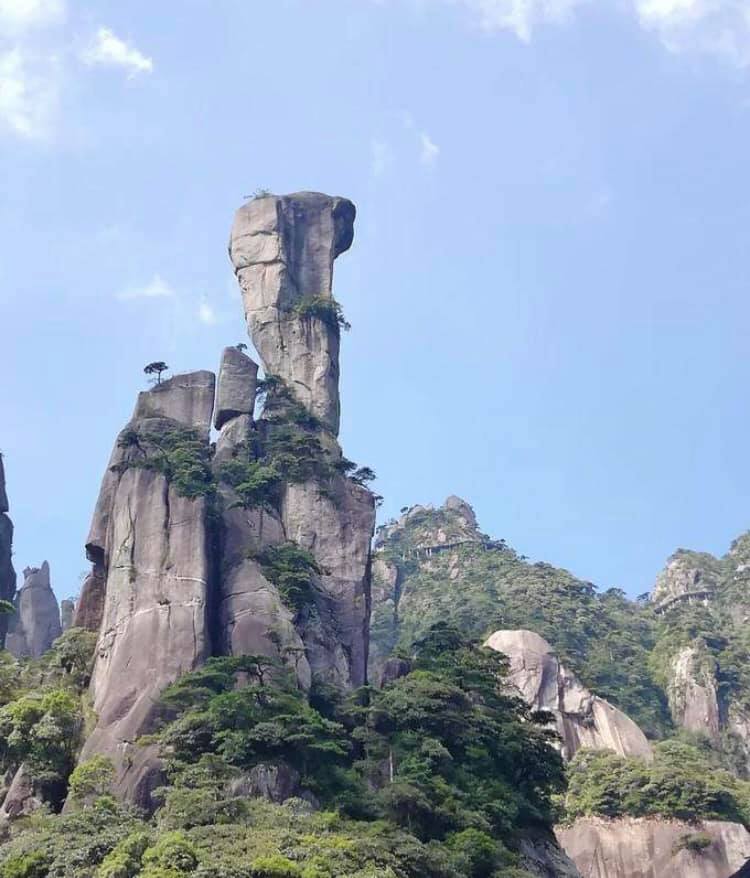 「不老不死の薬」が作られていたとの言い伝えがある江西省の三清山(羅さん特別編)