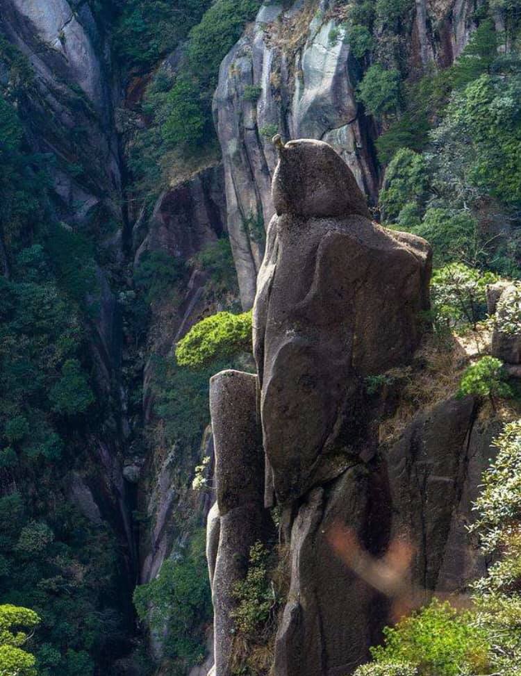 「不老不死の薬」が作られていたとの言い伝えがある江西省の三清山(羅さん特別編)