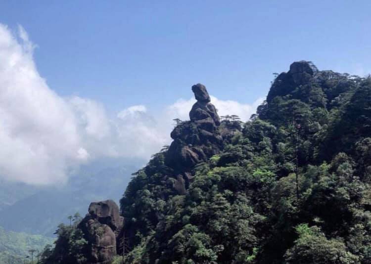 「不老不死の薬」が作られていたとの言い伝えがある江西省の三清山(羅さん特別編)