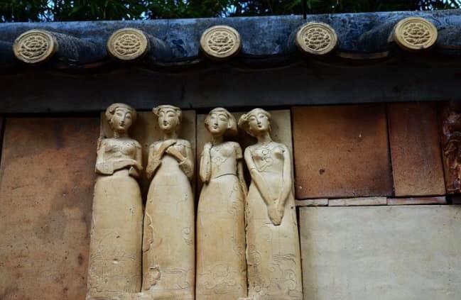 陶器の故郷といわれる佛山市の代表的な陶磁器工場の竃がある南風古竃(羅さん特別編)