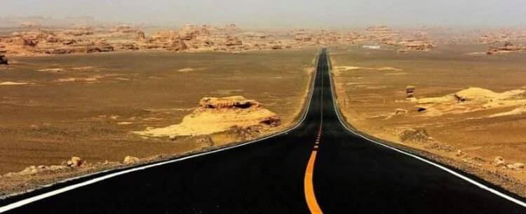 敦煌鬼城と呼ばれ、クムタグ砂漠にあるジオパーク、敦煌ヤルダン国家地質公園(何さん特別編)